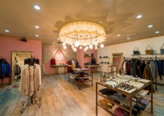 LSD design co., ltd.PRETTY WOMEN,2014,apparel,Okinawa, Japan,interior designInterior coordinates, Girly taste, Chandelier, Fabric, pink (1)