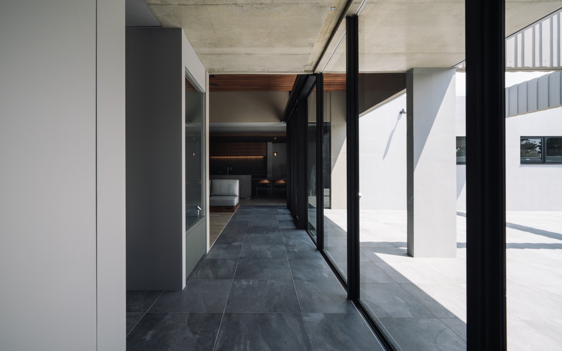 collectionhouse_店舗設計_沖縄_内装デザイン_店舗デザイン_宮古島_商業施設_ホテルデザイン_設計施工
