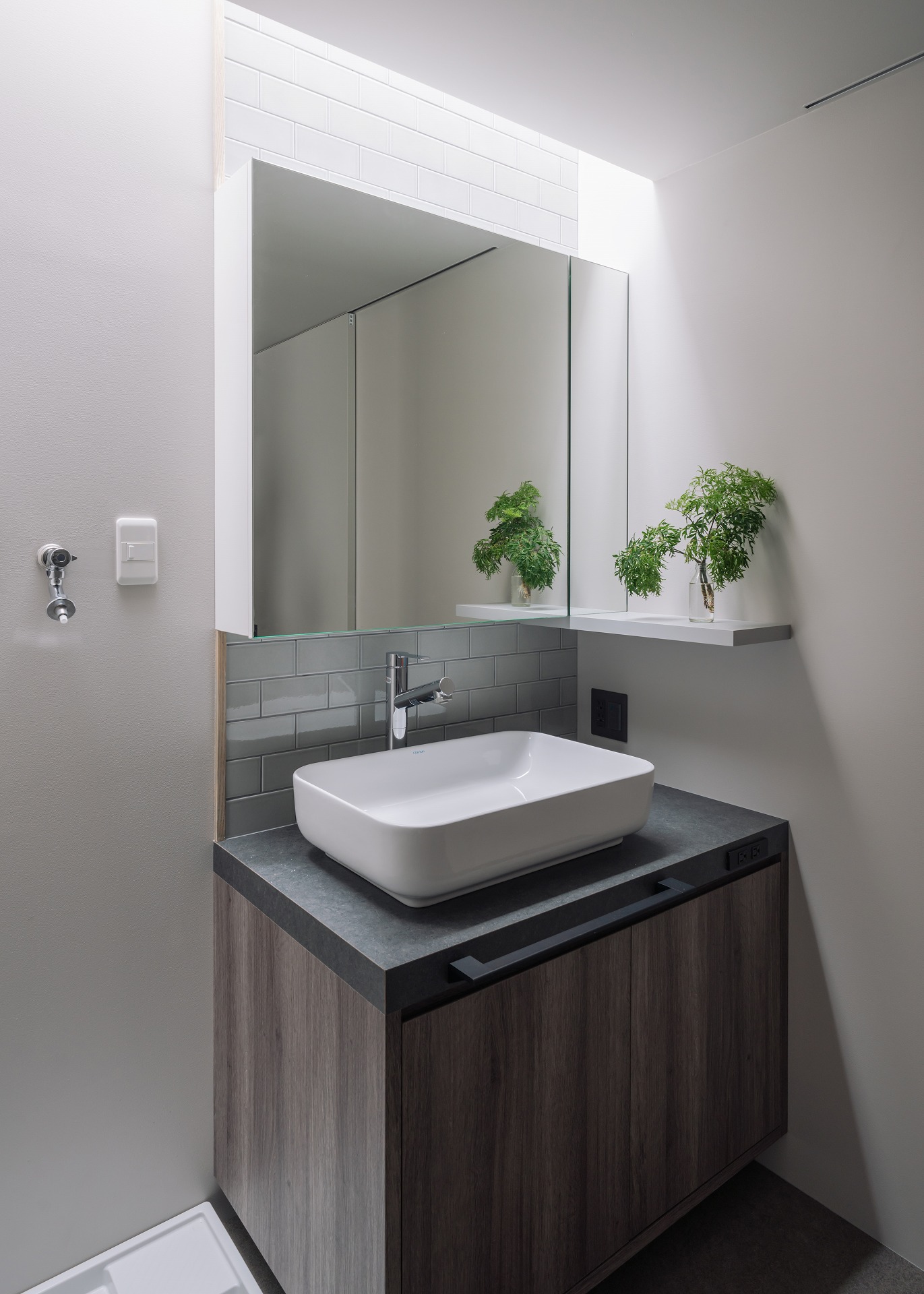 オヤコノイエ_店舗設計_沖縄_内装デザイン_店舗デザイン_宮古島_商業施設_ホテルデザイン_設計施工