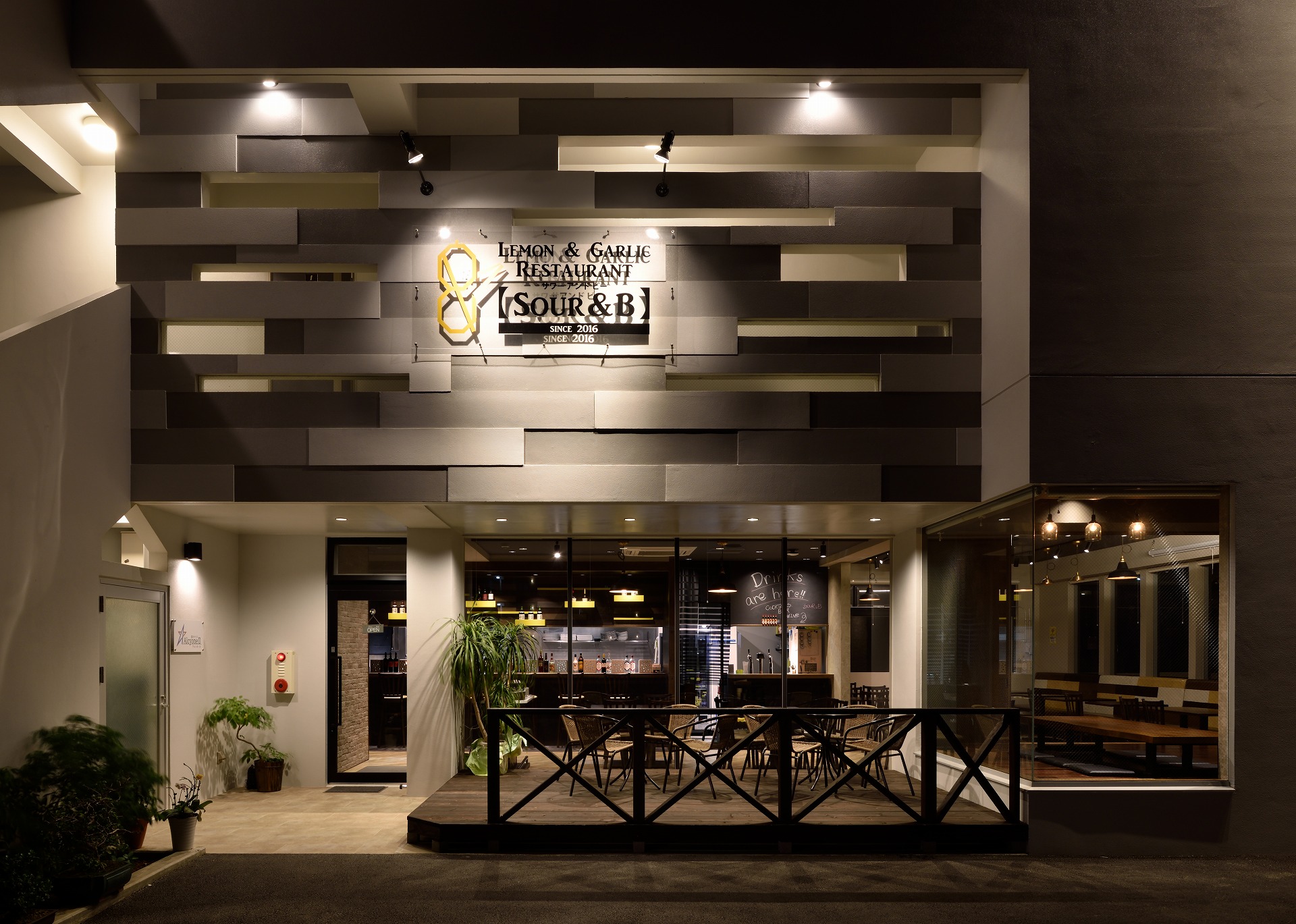LEMON&GARLICRESTAUTANT-SOUR&B_店舗設計_沖縄_内装デザイン_店舗デザイン_宮古島_商業施設_ホテルデザイン_設計施工