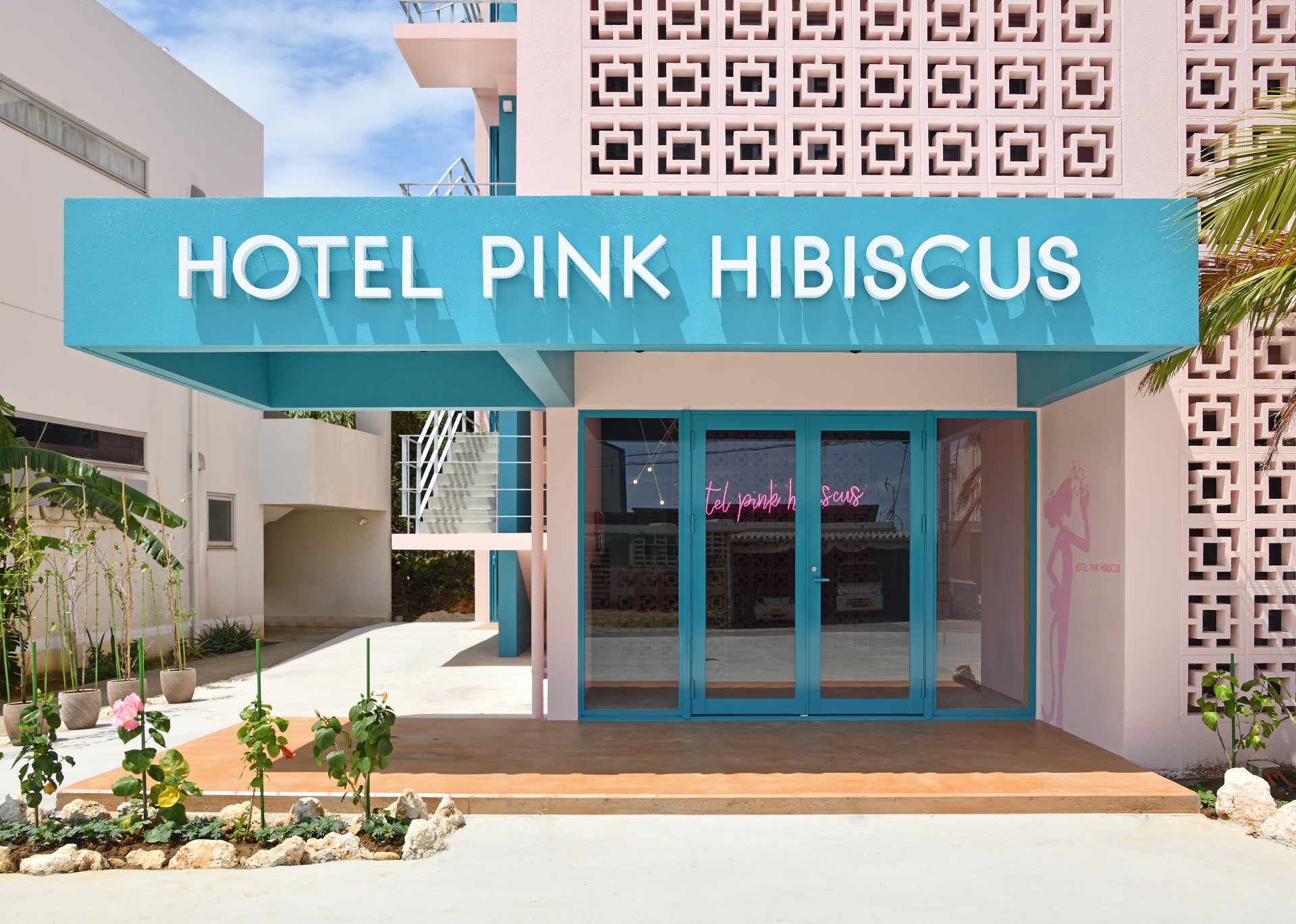 hotelpinkhibiscus_店舗設計_沖縄_内装デザイン_店舗デザイン_宮古島_商業施設_ホテルデザイン_設計施工