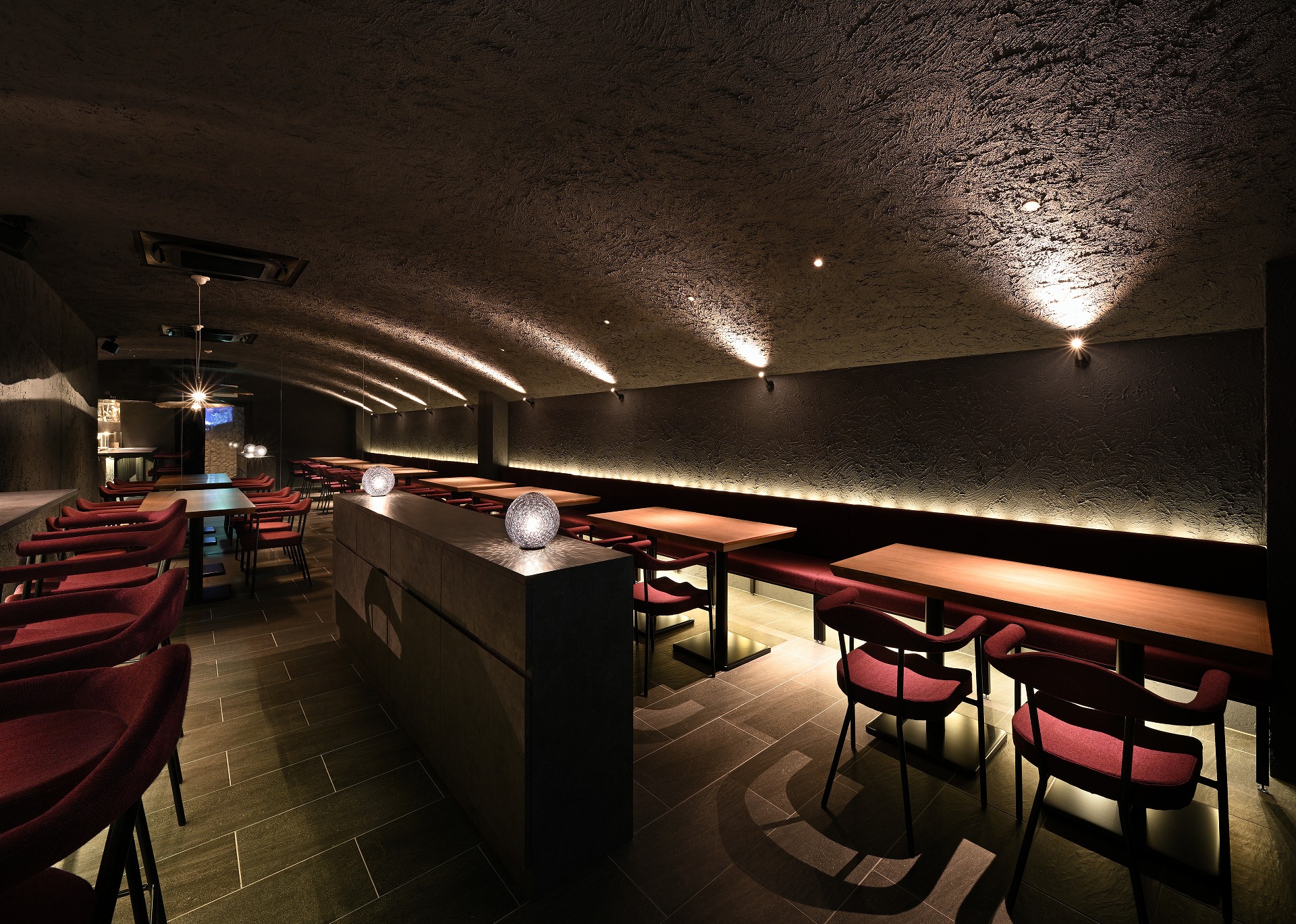 undergroundsteak_店舗設計_沖縄_内装デザイン_店舗デザイン_宮古島_商業施設_ホテルデザイン_設計施工