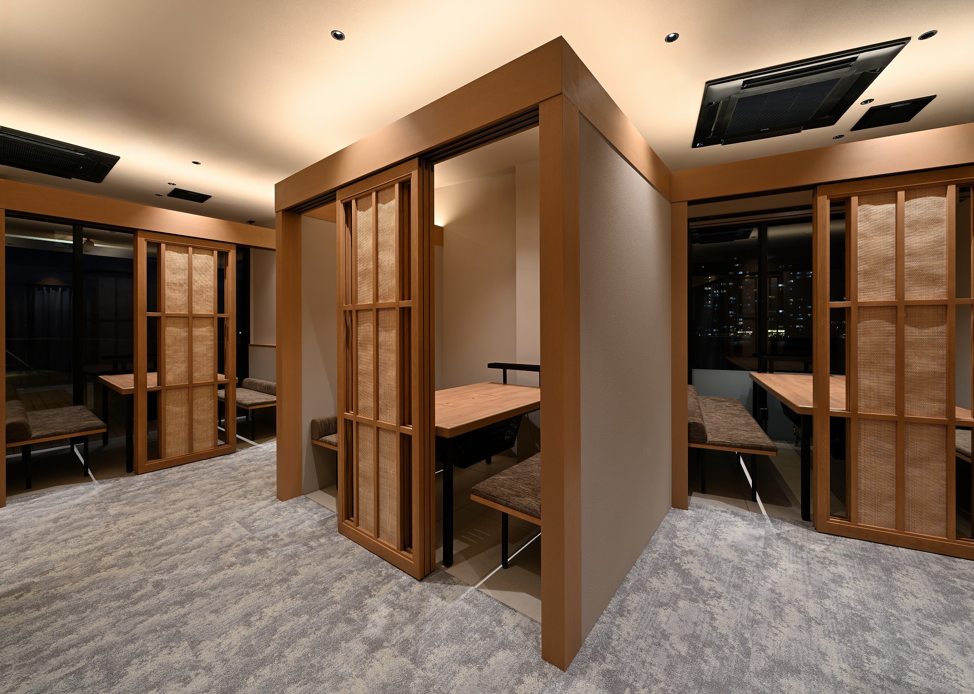 琉球の牛 北谷店３F_店舗設計_沖縄_内装デザイン_店舗デザイン_宮古島_商業施設_ホテルデザイン_設計施工