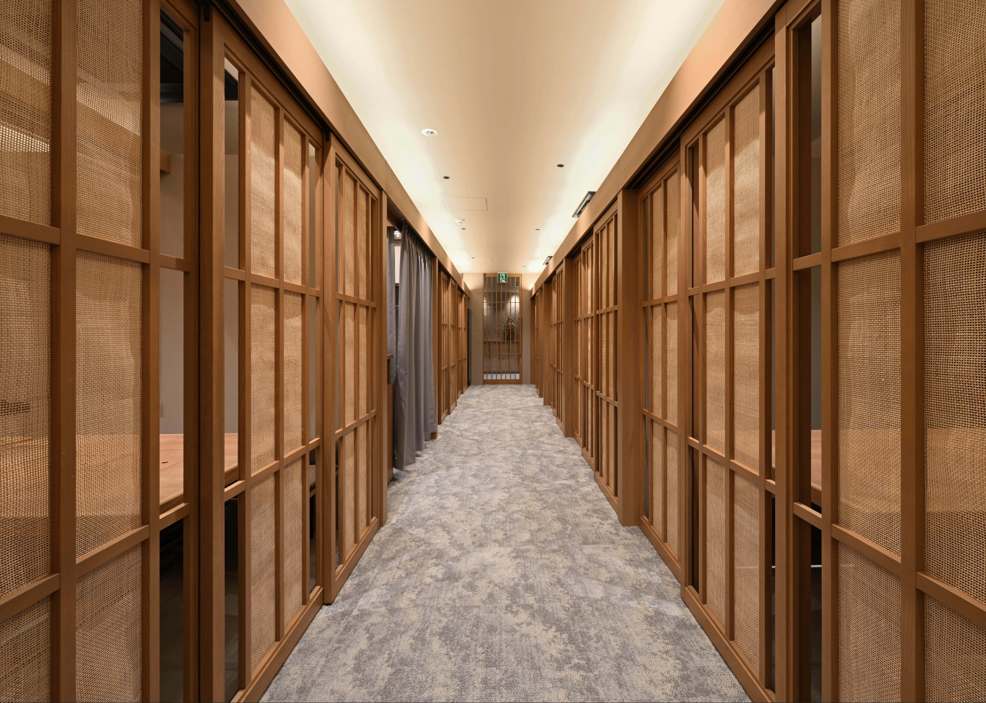 琉球の牛 北谷店３F_店舗設計_沖縄_内装デザイン_店舗デザイン_宮古島_商業施設_ホテルデザイン_設計施工